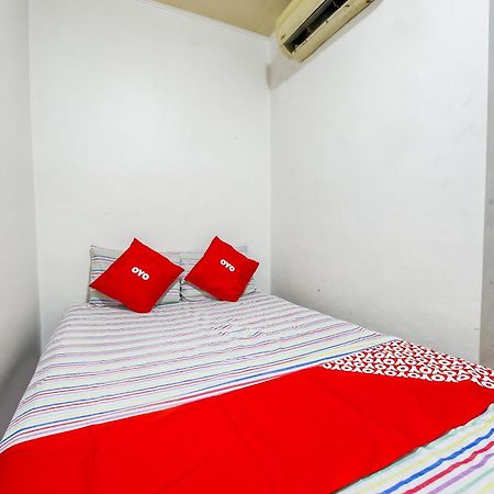 Busline Apartelle Кесон Сити Екстериор снимка