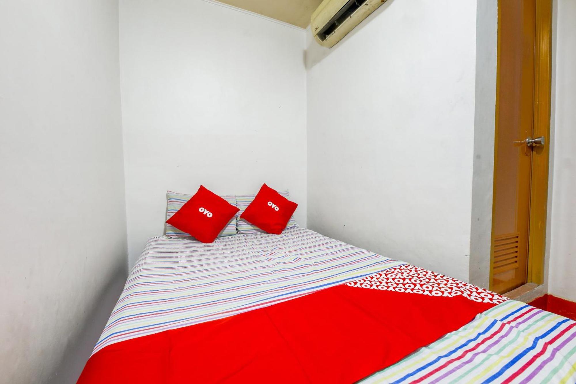 Busline Apartelle Кесон Сити Екстериор снимка