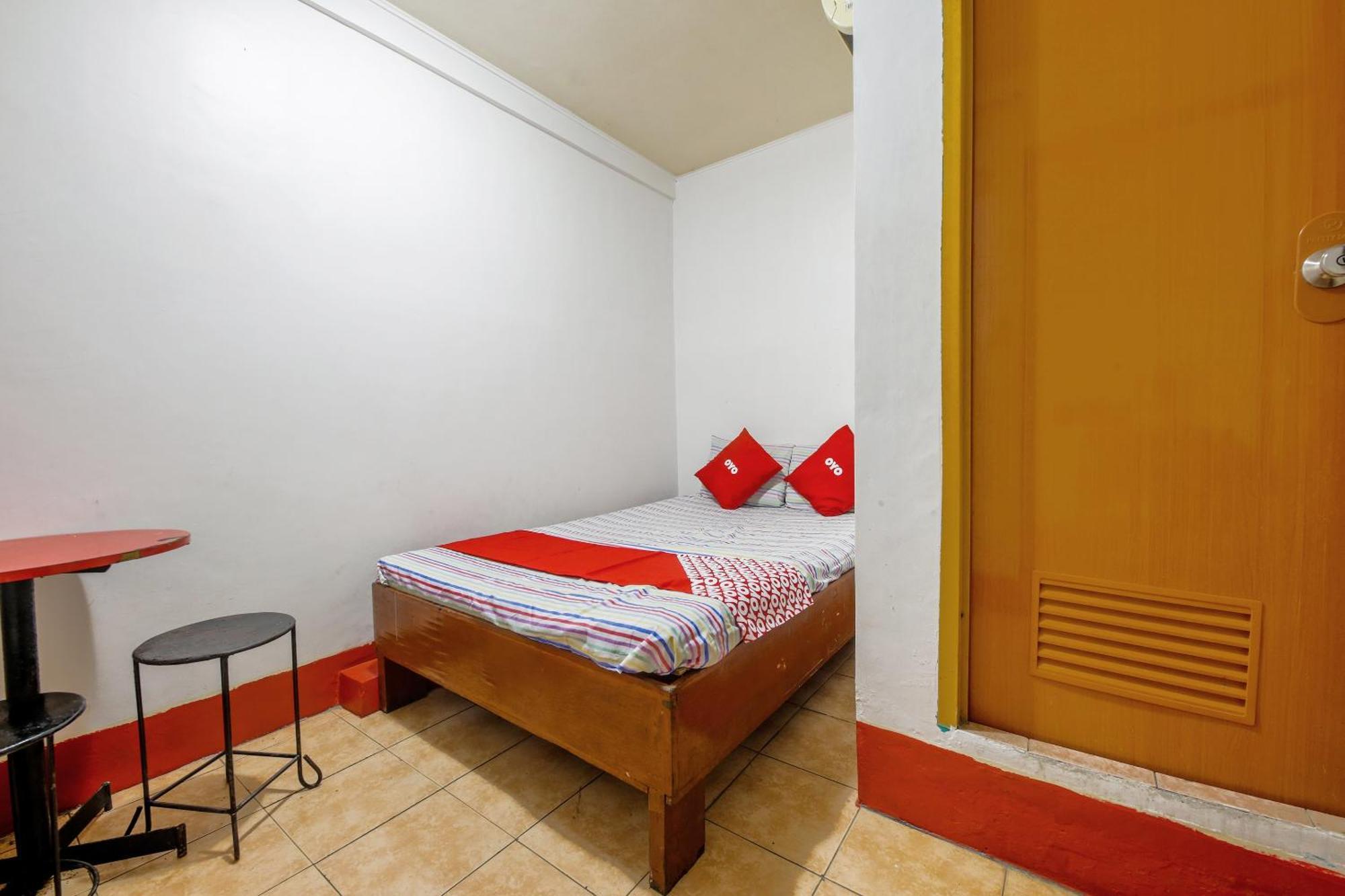 Busline Apartelle Кесон Сити Екстериор снимка